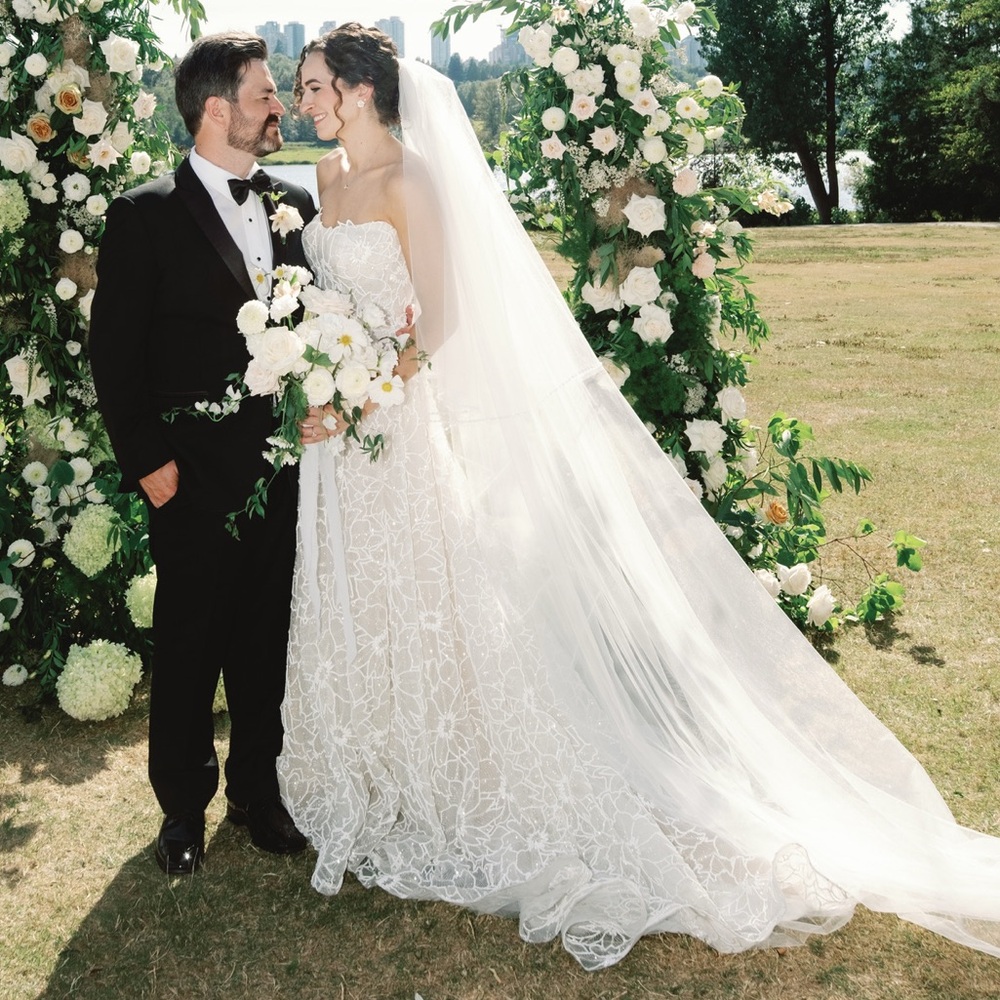 Pronovias Privée “The Jewels” 2024 Collection - Sanidine - Picture 7 of 14